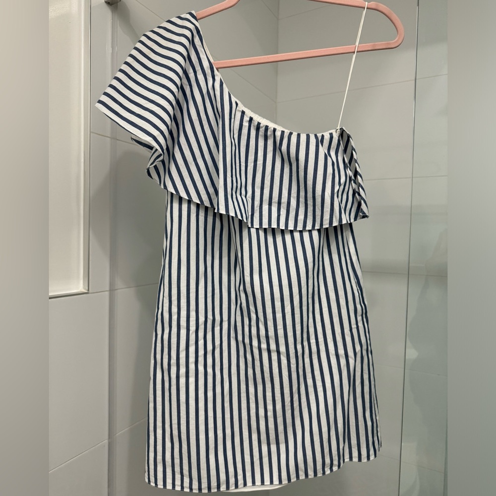 Alice + Olivia dress